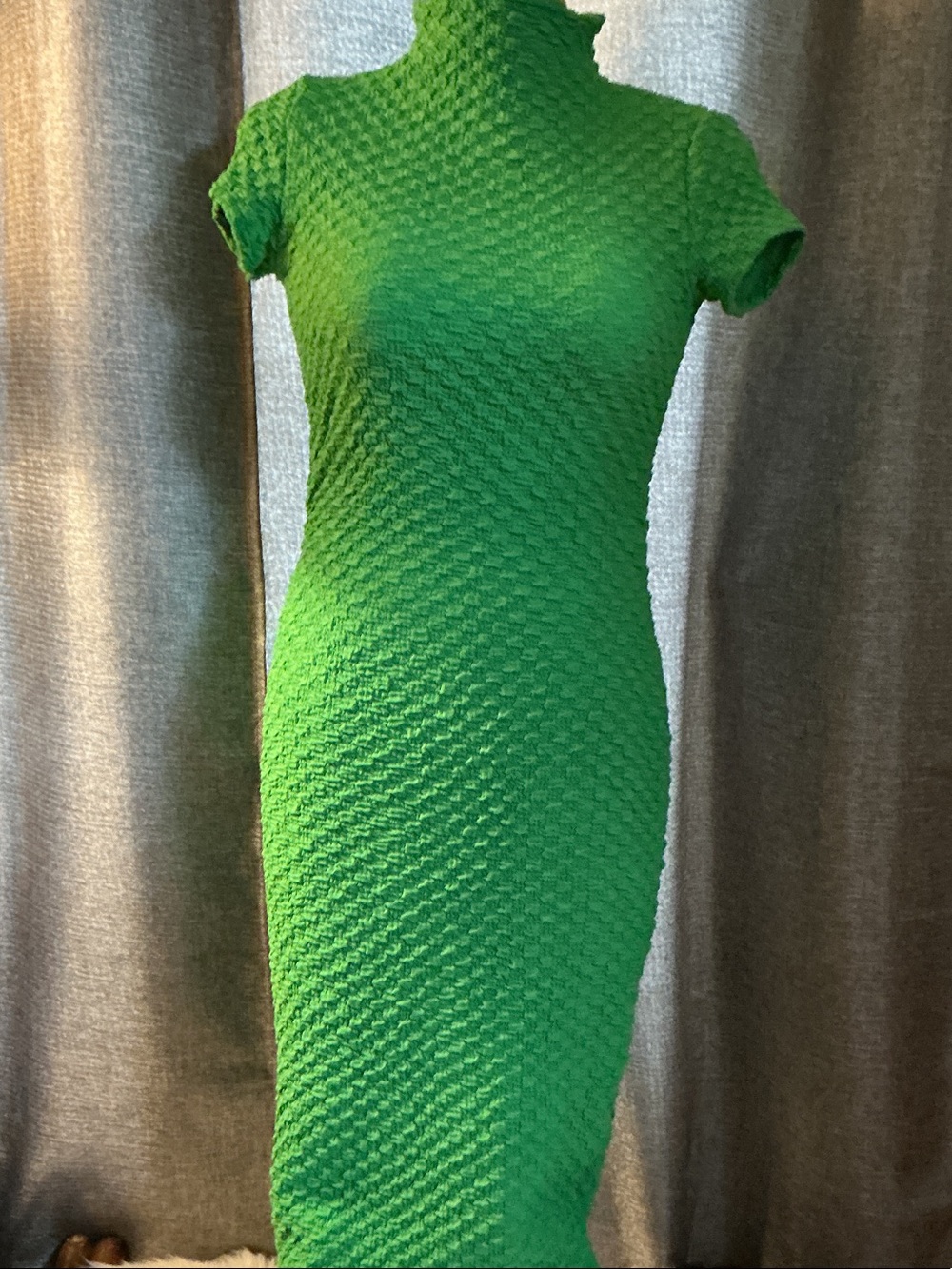 Sculpted Green Textured Midi Dress with Cap Sleeves